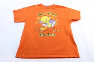 2004 Looney Tunes Tweety Don't Cross My Path Halloween T-Shirt