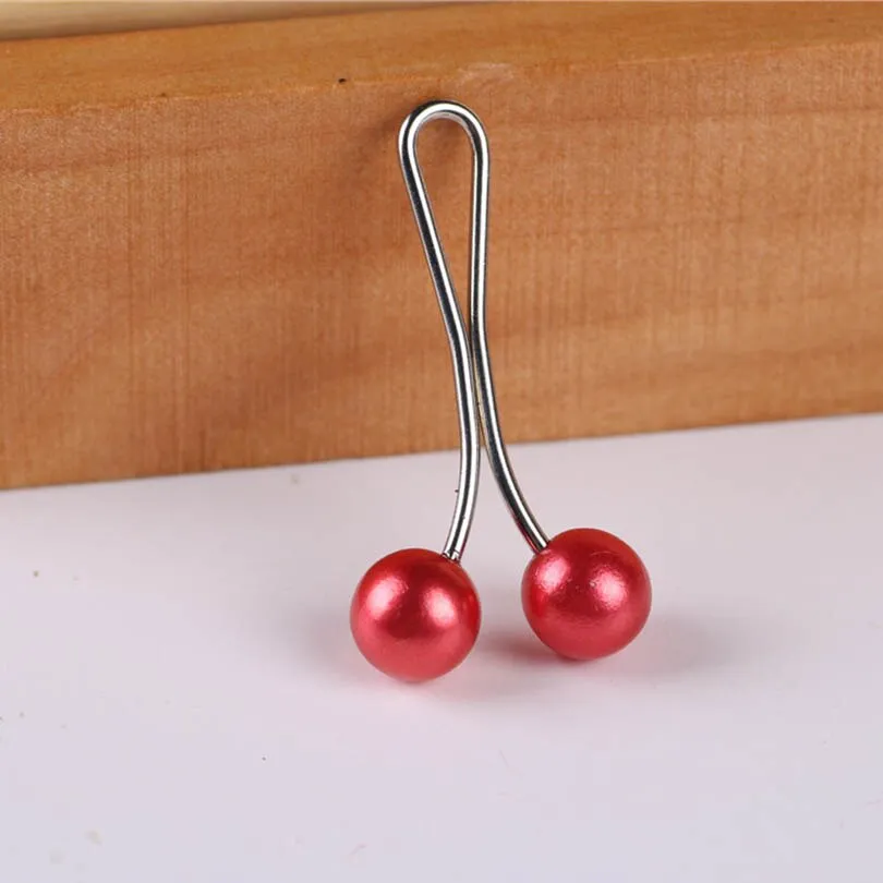2020 factory wholesale  New Pearl Brooches clips For chirldren &Women's Scarves Exquisite  Fashion  colorfull clips