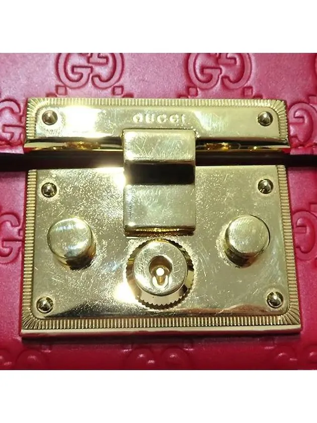 409487 shoulder bag
