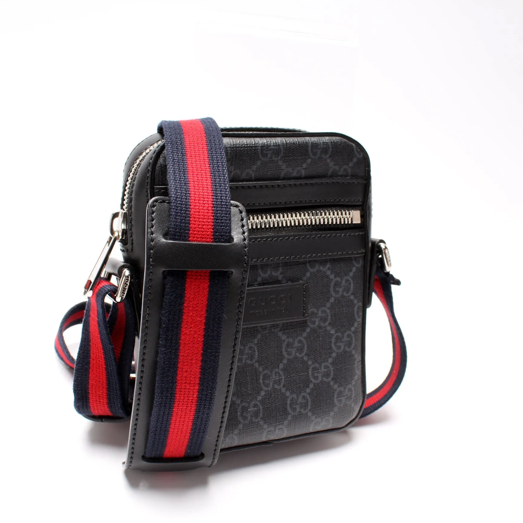 598103 GG Supreme Messenger