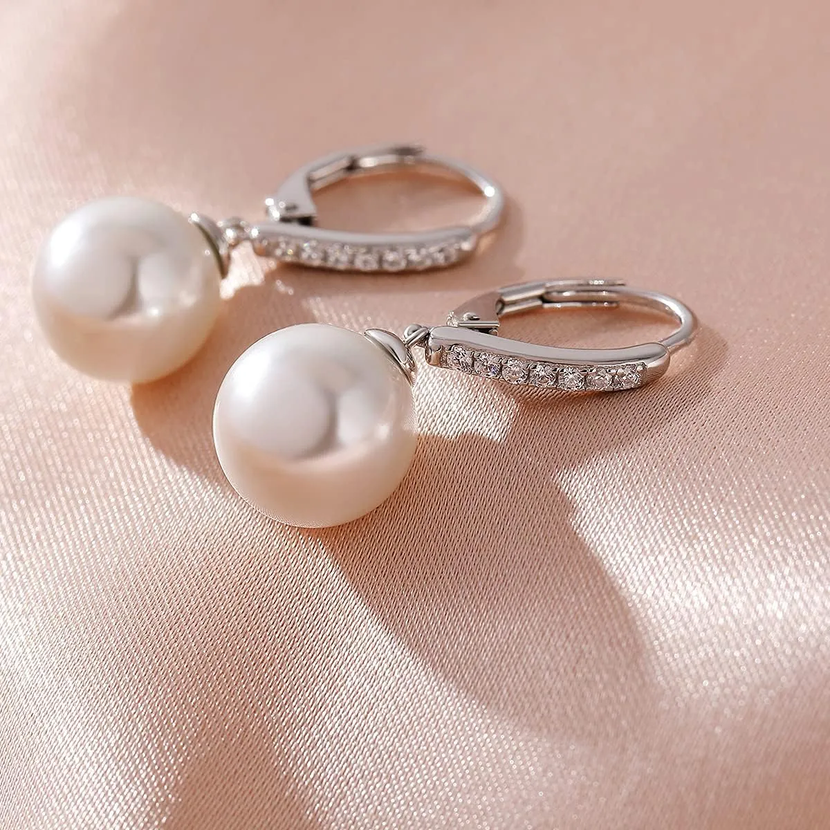 925 Sterling Silver Pearl Leverback Earrings for Women, Platinum-Plated Cubic Zirconia Diamond Pearl Dangle Drop Earrings Simulated White Pearl 10MM