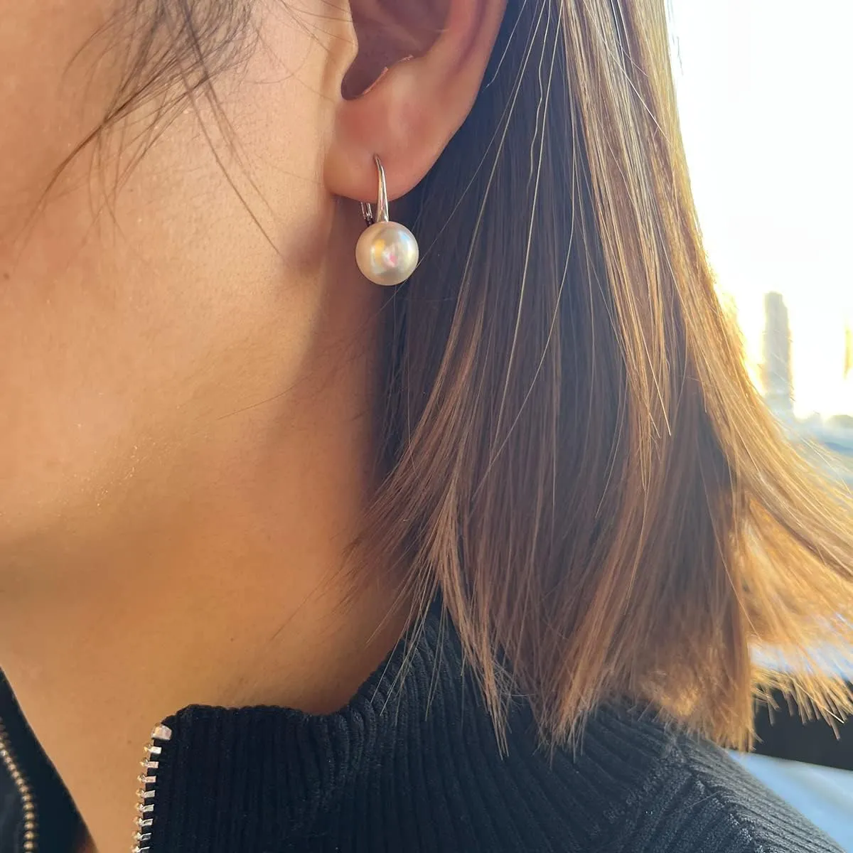 925 Sterling Silver Pearl Leverback Earrings for Women, Platinum-Plated Pearl Dangle Drop Earrings Simulated White Pearl 10MM