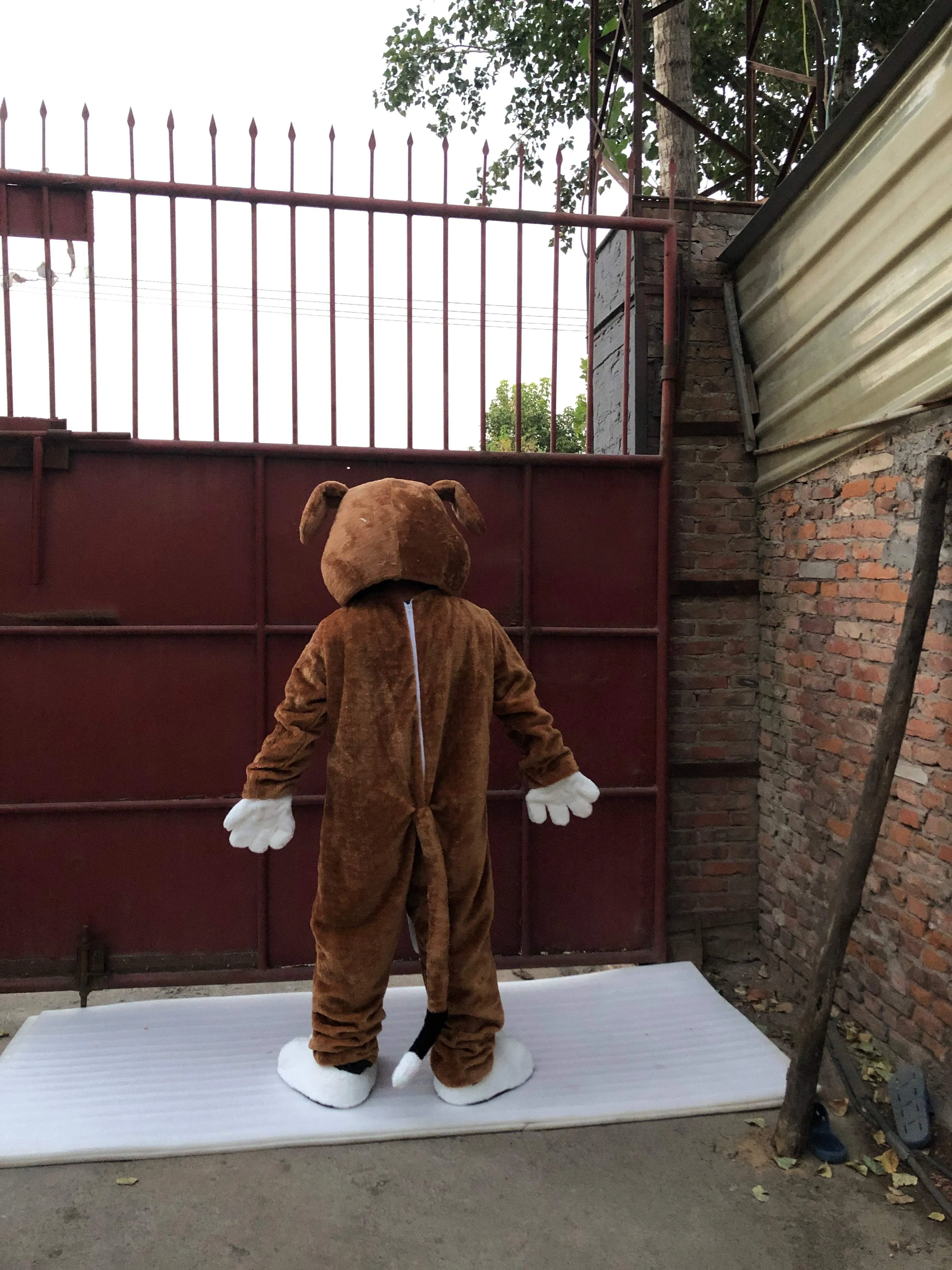 Brown Husky Dobermann Mascot Costumes Party Cosplay Suit