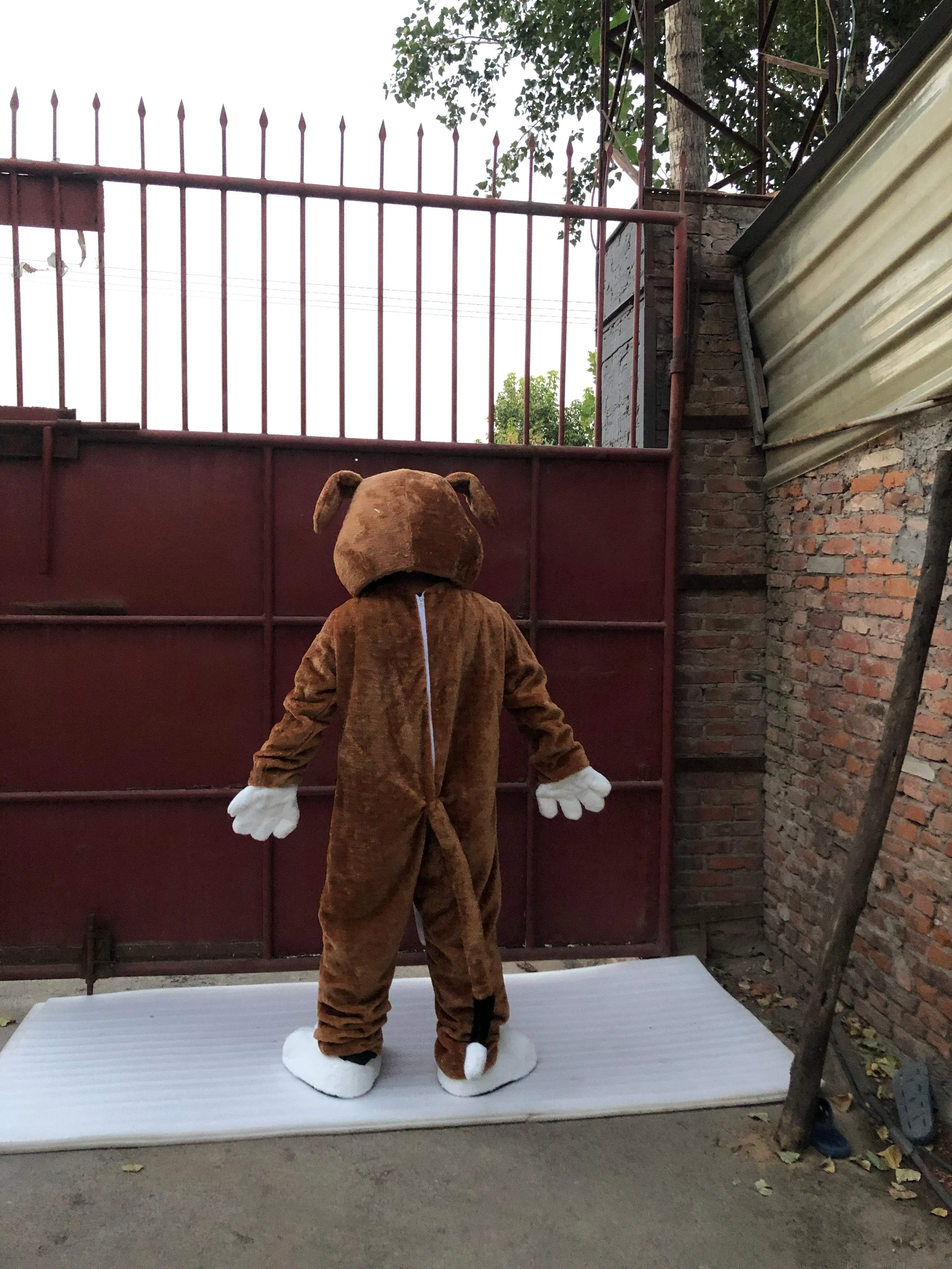 Brown Husky Dobermann Mascot Costumes Party Cosplay Suit