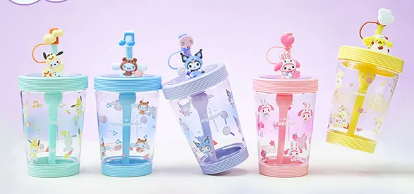 Cartoon Straw Cup with Strap 535ml