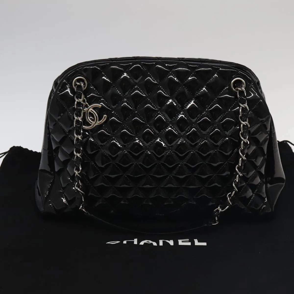 CHANEL Matelasse Chain Shoulder Bag Enamel Black CC 101334A