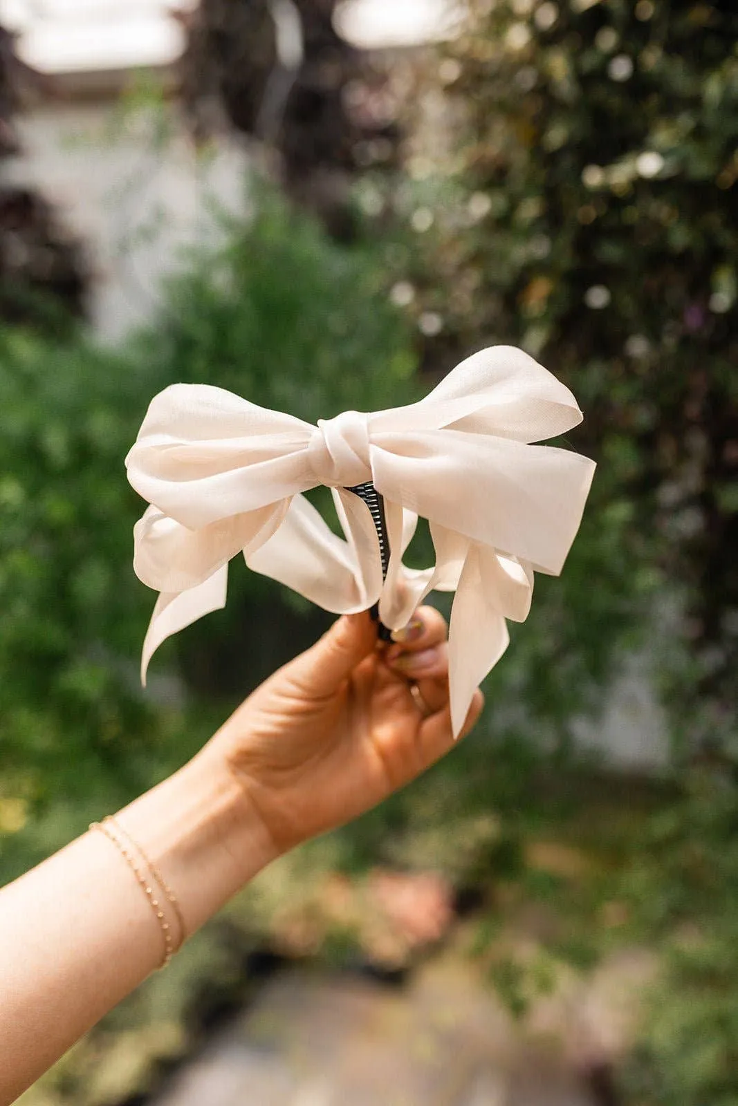 Chiquita Sheer Bow Banana Claw Clip