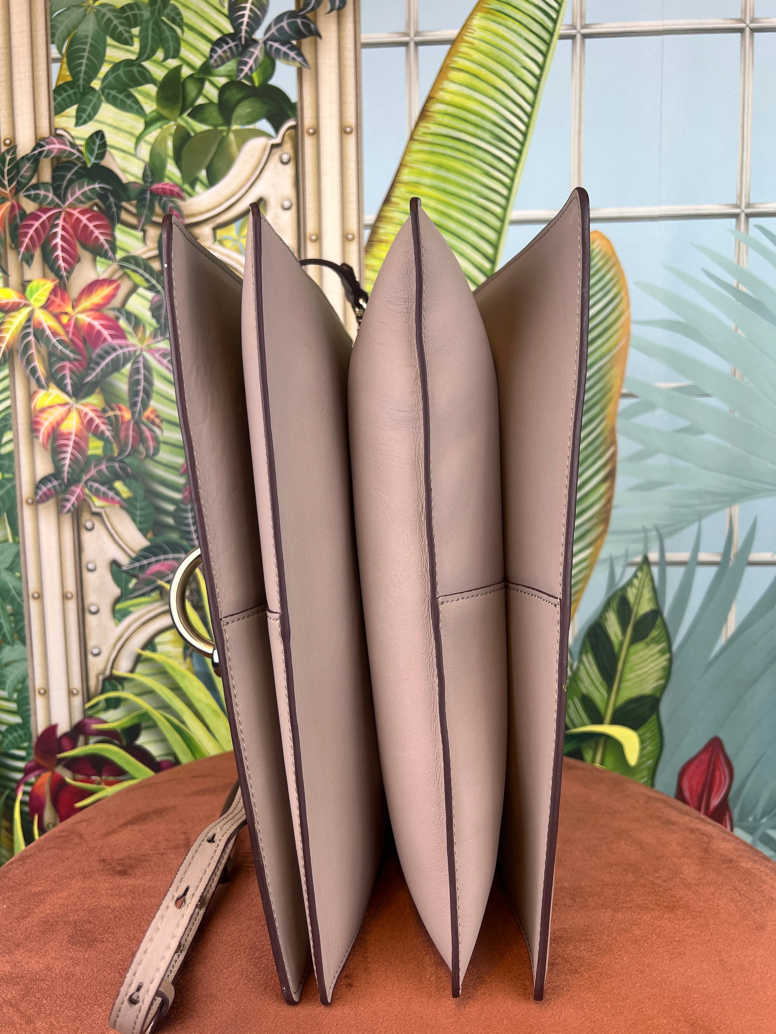 Chloé Faye bag beige