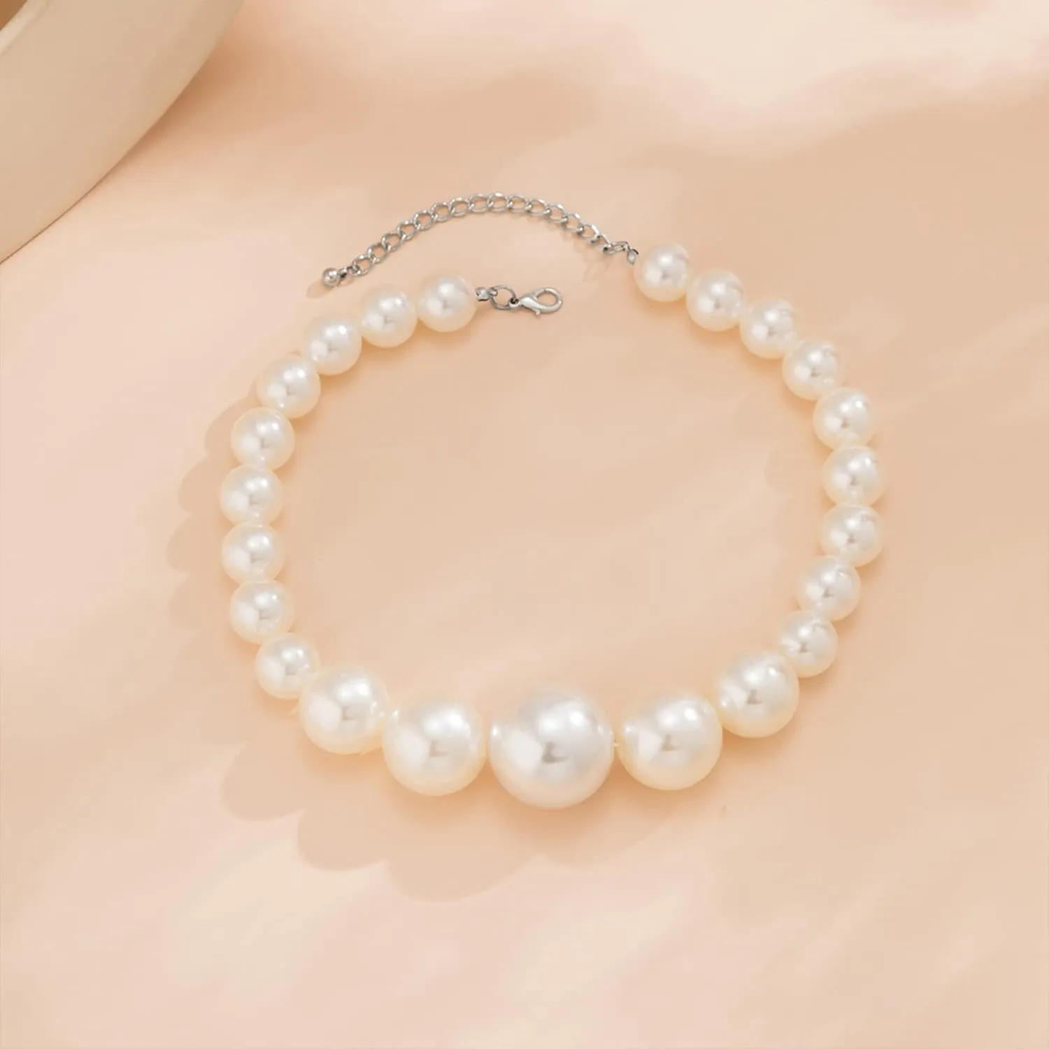 Choistily Pearl Necklace and Earring Set Red Pink Black Purple Pearl Jewelry Layered Faux Big Pearl Necklace Vintage Costume Jewelry for Women Pearl Costume Accessories Wedding Jewelry Trendy Gifts