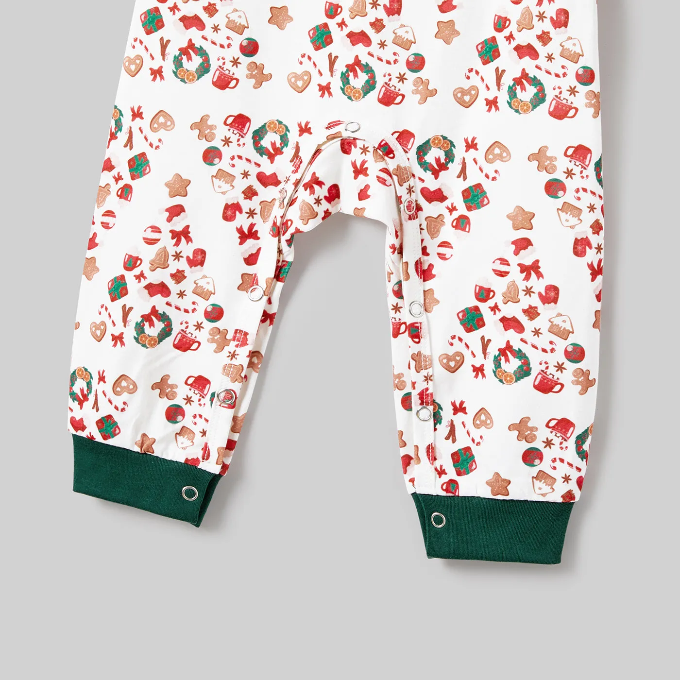 Christmas  Family Matching Color-block Festival Theme Print Long-sleeve Pajamas Sets(Flame resistant)