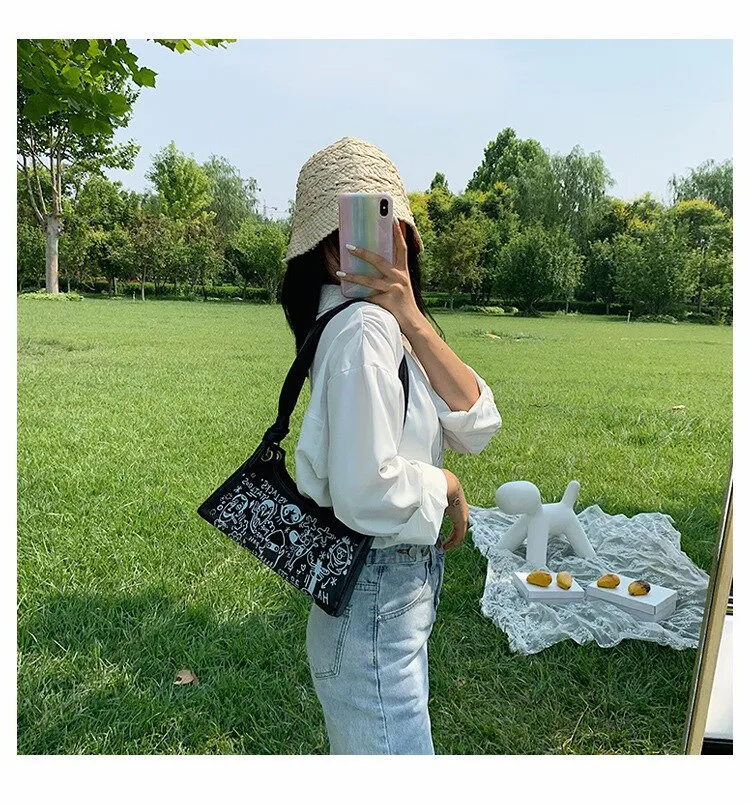 Christmas Gift Cartoon Graffiti Underarm Bag Female 2020 New Fashion Portable Bag Soft Leather Shoulder Bag For Women Quality Tote