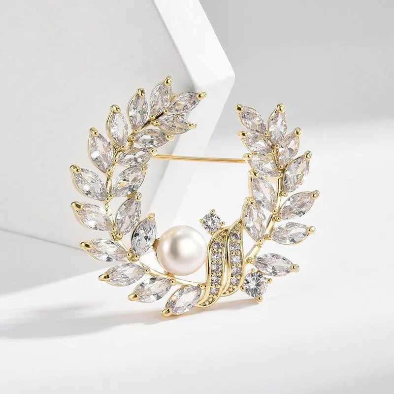 Copper Inlaid Cubic Zirconia Imitation Pearl Leaf Brooch Women