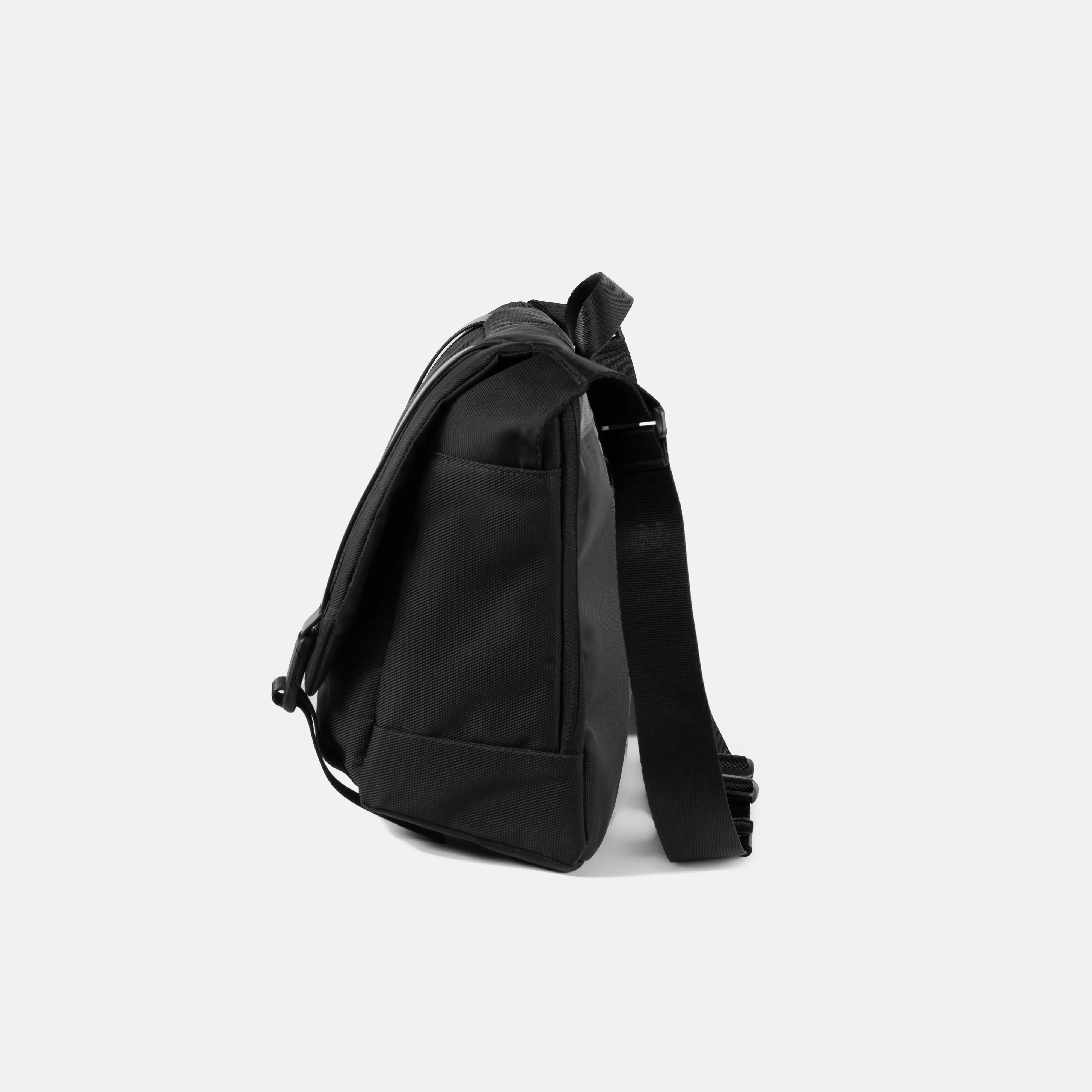 Dehn N25 Messenger Bag