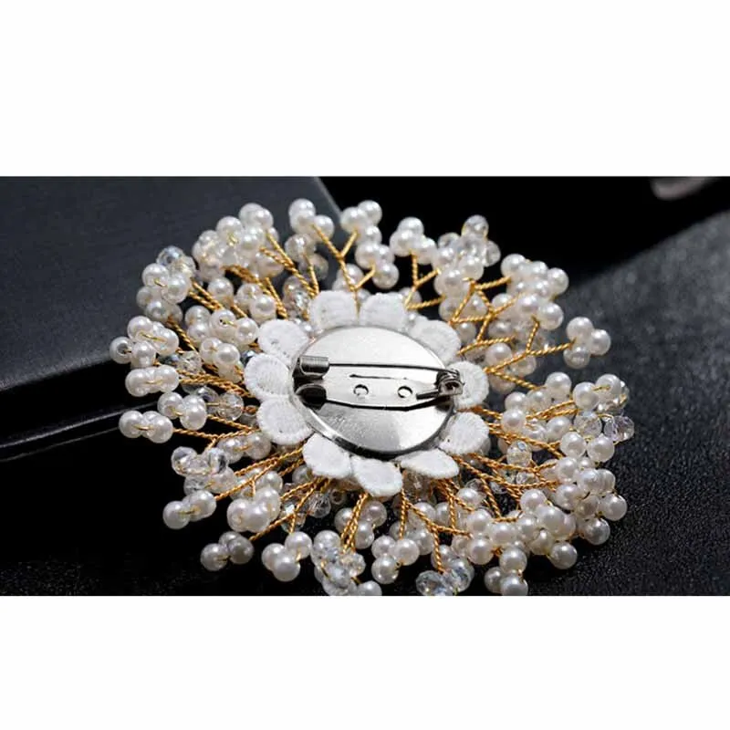 Elegant Luxury Imitation Pearl Rhinestone Brooch