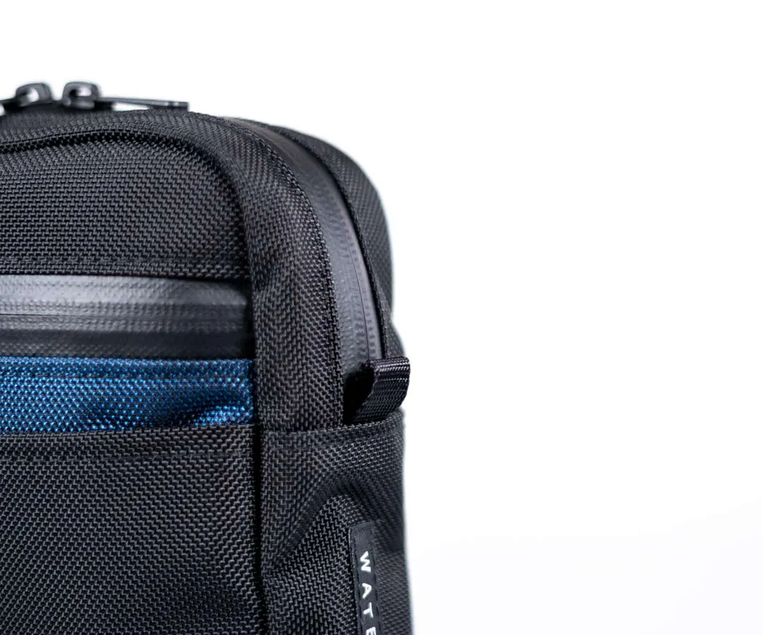 Essential Crossbody Pouch
