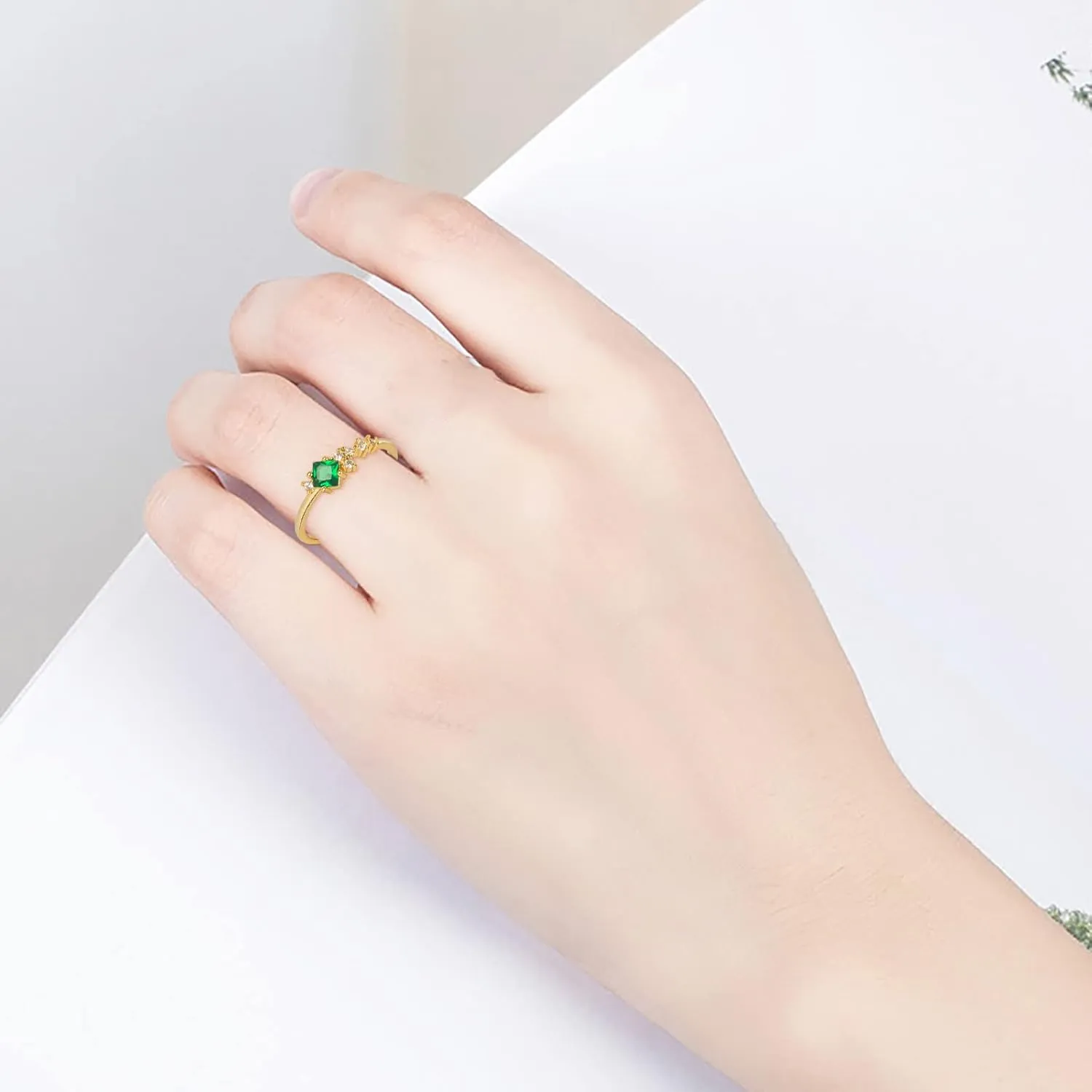 Fashion Inlaid Zircon Ring for Women Minimalist Simulated Diamond Ring Wedding Band Stackable Rings