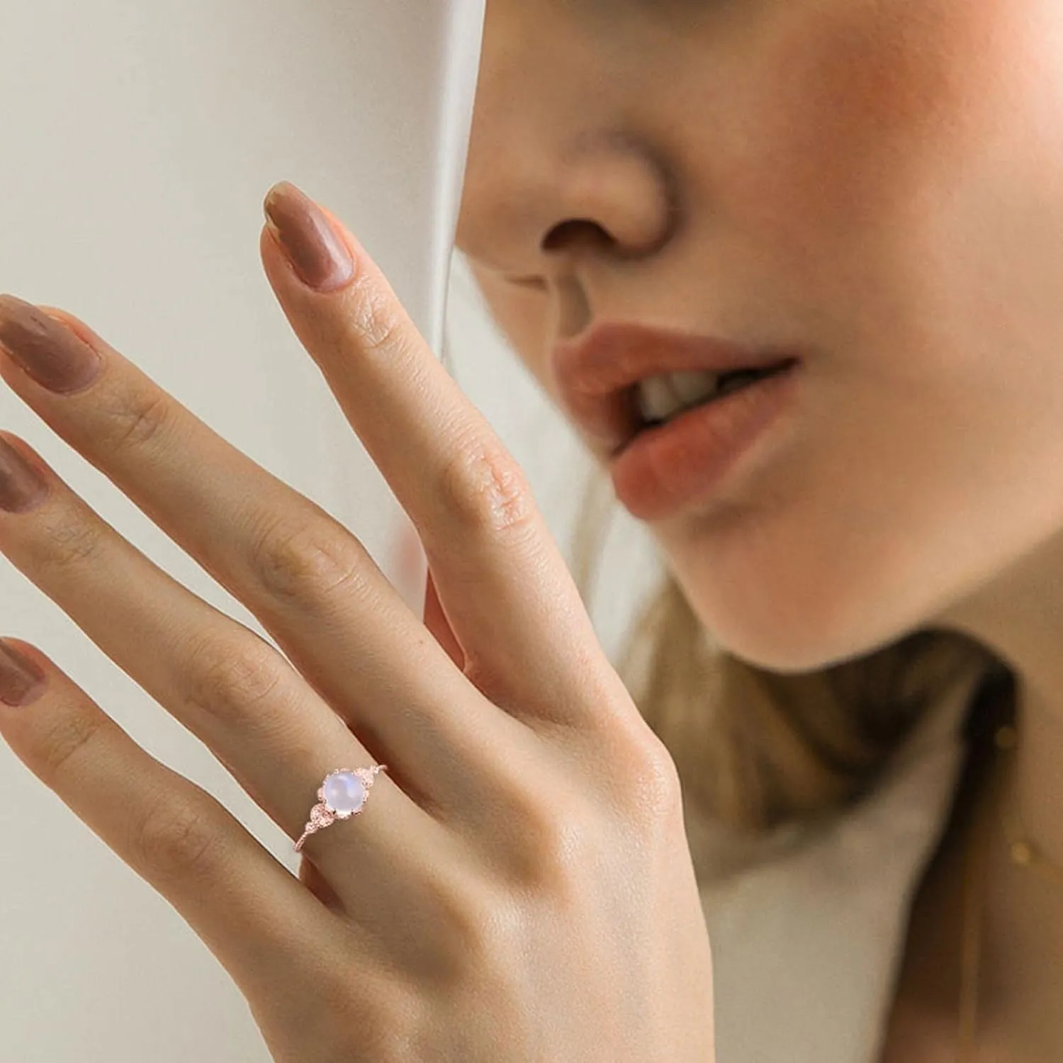 Fashion Women's Elegant Opal Ring Minimalist Design Rings Engagement Ring Anniversary Ring