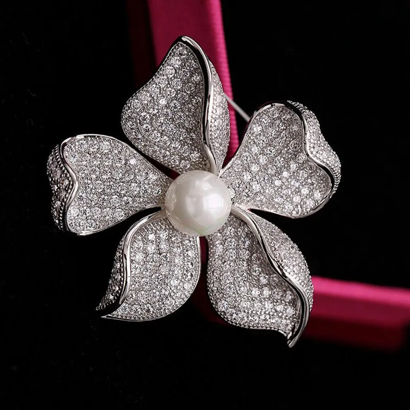 Floral Fashion Copper Micro Inlaid Cubic Zirconia Brooch Women