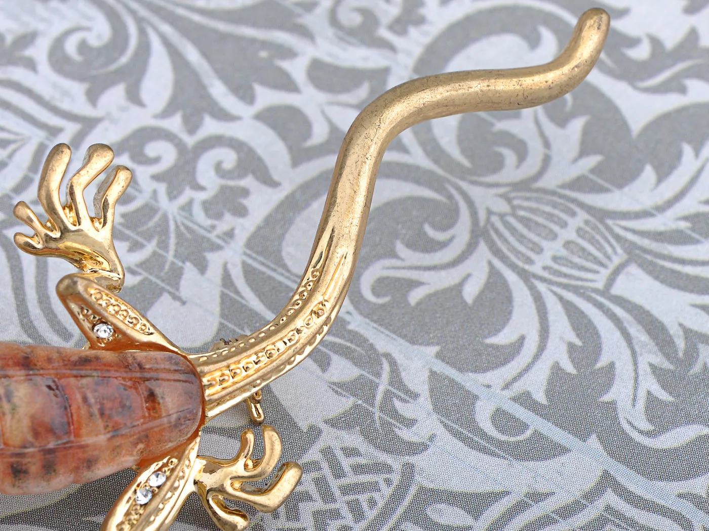 Fun Crawl Gecko Acry Bodied Critter Pin Brooch