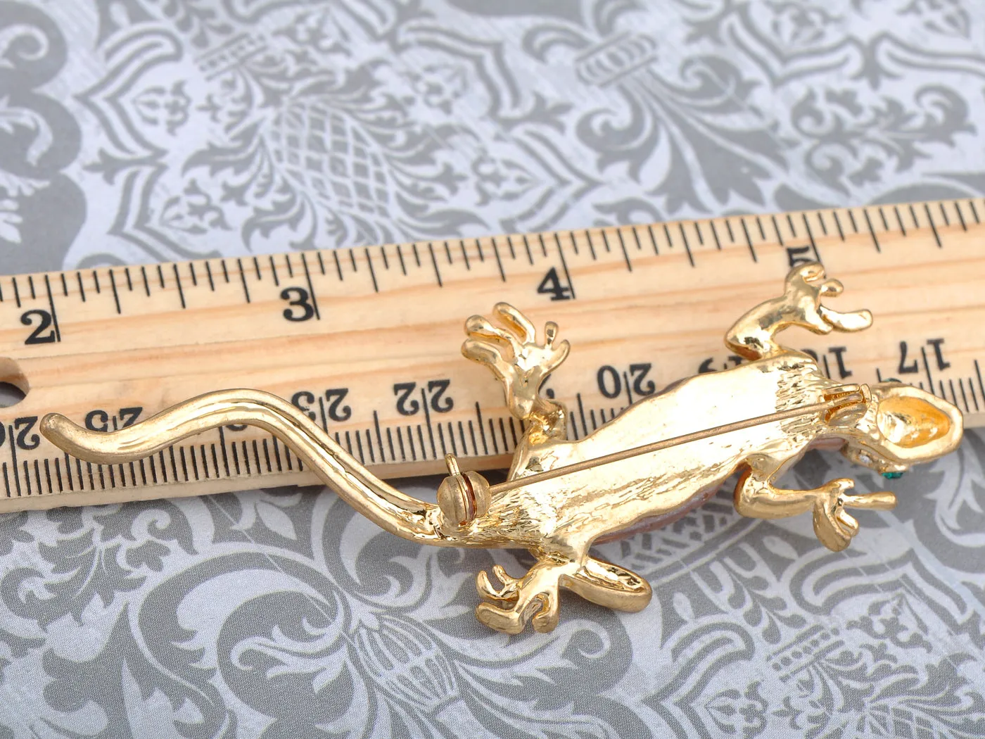 Fun Crawl Gecko Acry Bodied Critter Pin Brooch