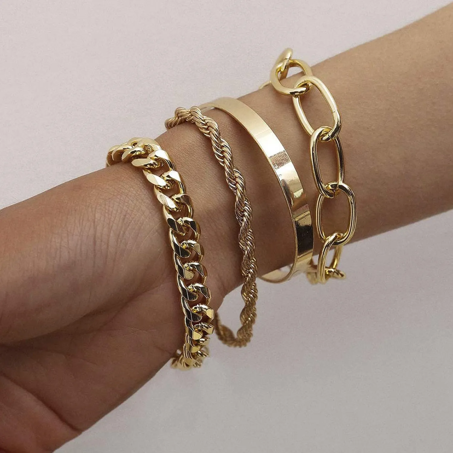 Gold Bracelets Set for Women 14K Gold Chunky Bracelet Minimalist Rope Paperclip Cuba Link Bracelet Dainty Cuff Bangle Bracelet Herringbone Chain Bracelet Cute Jewelry Gifts for Women
