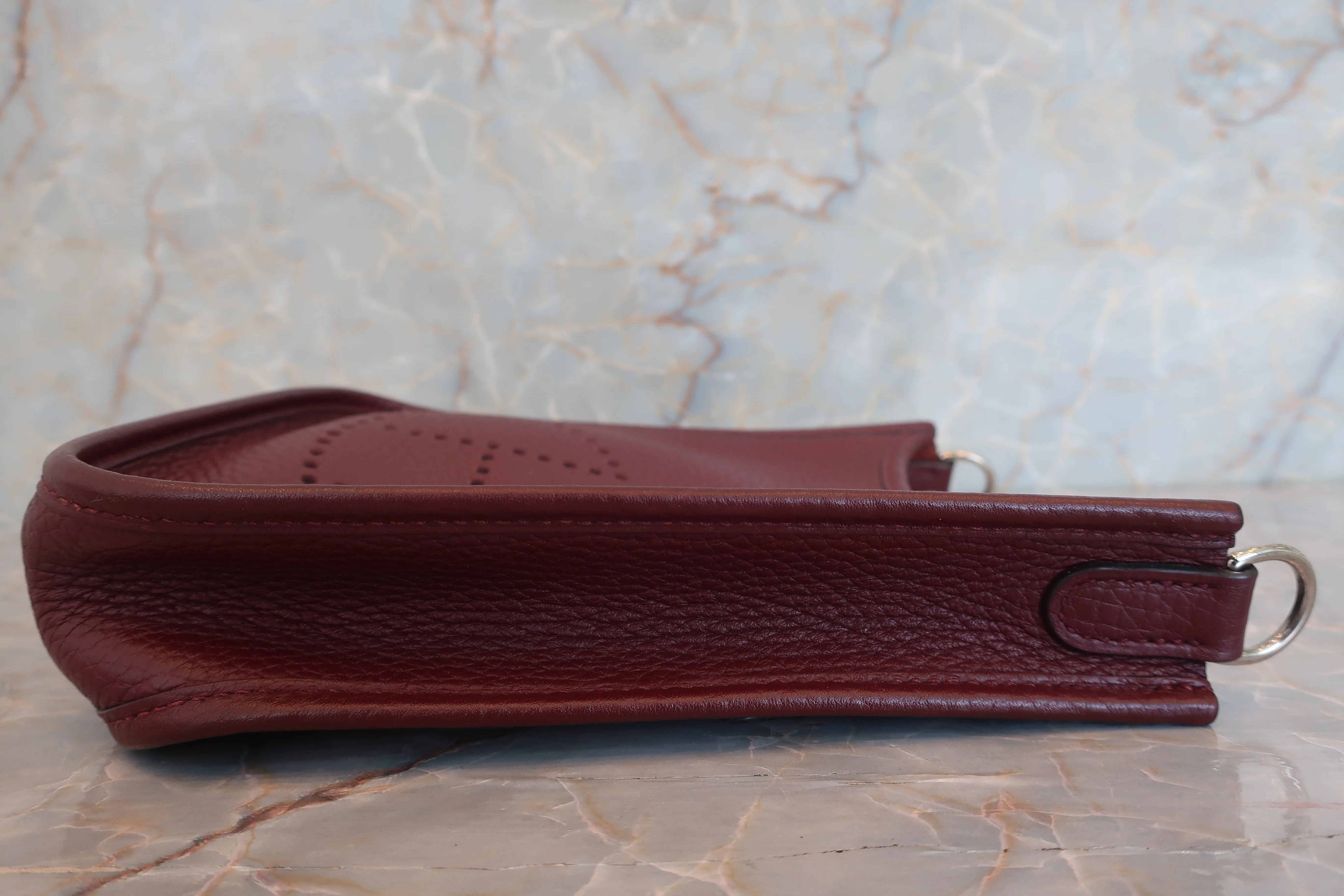 HERMES／エルメス エブリンTPM トリヨンクレマンス ボルドー A刻印 ショルダーバッグ 600060173