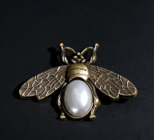 Honey - Dark Academia Vintage Bronze Bee Brooch Clothing Pin