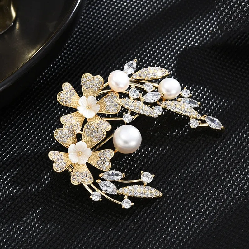 Imitation Pearl Wreath Brooch Suit Coat Pin Elegant Versatile Accessories New Year Gift