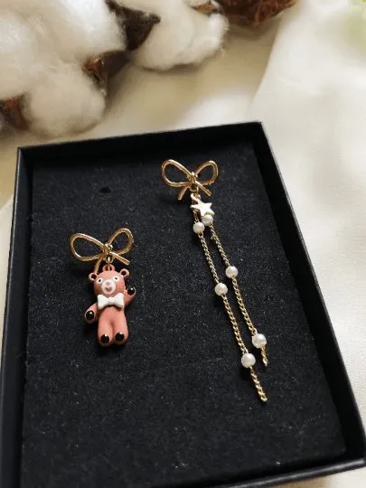 Kawaii - Cartoon earrings | Teddy earrings | Pearl dangle earrings | Mismatched earrings | Kawaii earrings