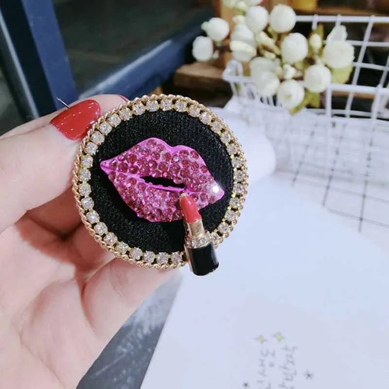 Luxury Rhinestone Lips Lipstick Brooches Creative Kiss Pin Coat Scarf Cuff Jewelry Gift
