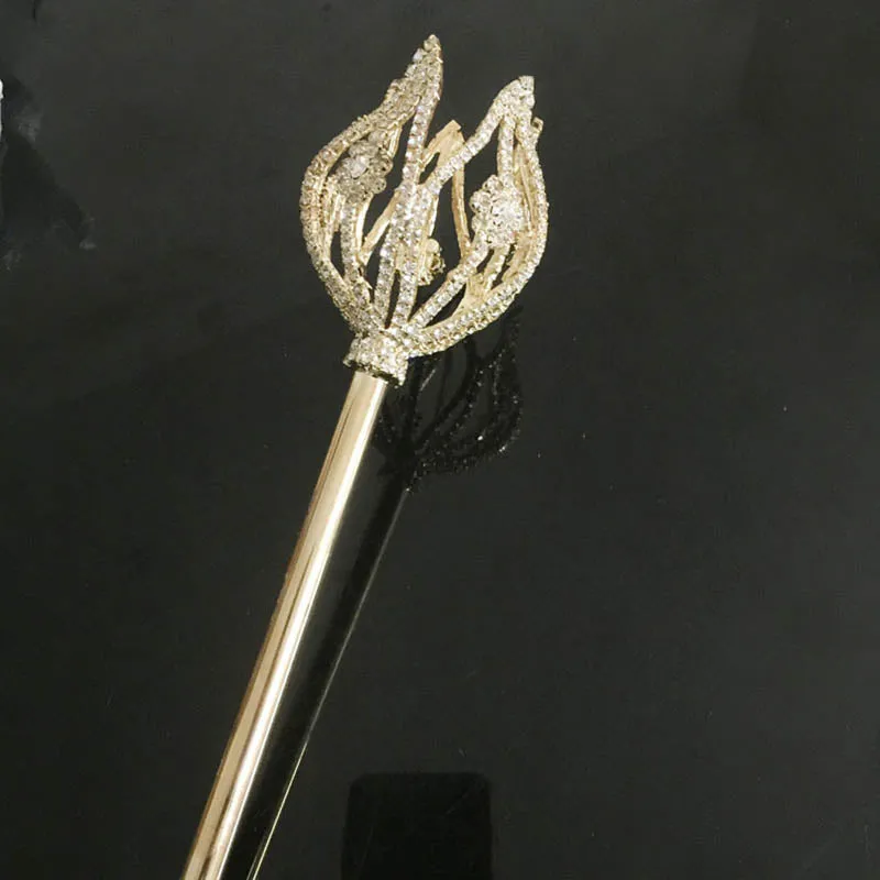 Luxury Women Queen Party Costume Princess Wands