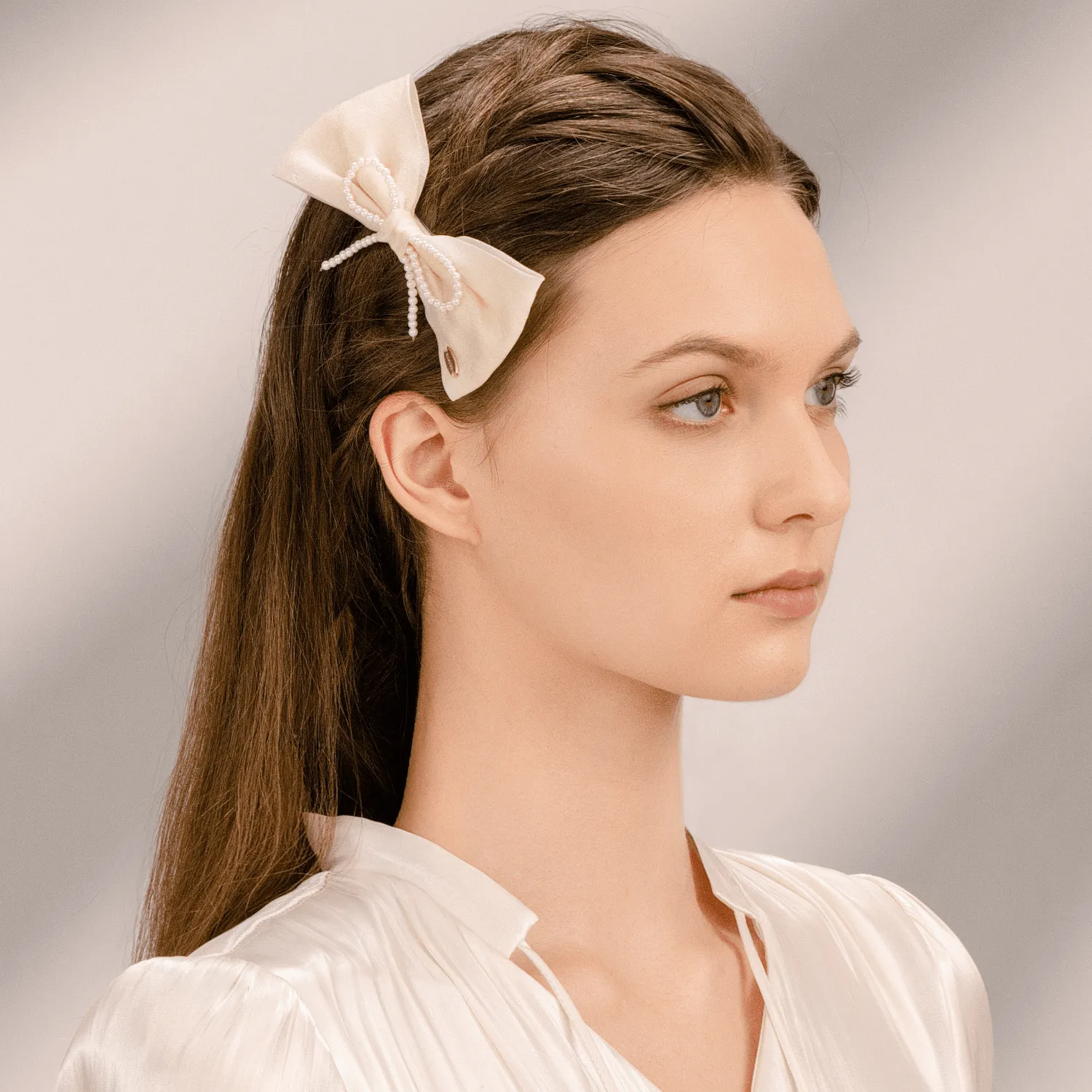Moonlight Organza Pearl Large Hair Clip (Bow & 1 Strand)