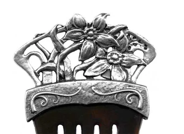 Narcissus Hair Comb