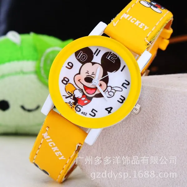 New 2016 fashion cool mickey cartoon watch for children girls Leather digital watches for kids boys Christmas gift wristwatch
