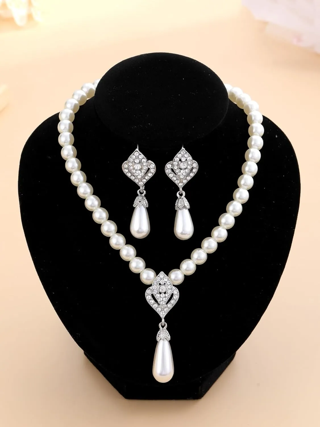 Pearl Necklaces Earrings Set for Women Vintage Pearl Necklace Bracelet Earrings Set Pearl Drop Earrings Pearl Necklace Set Wedding Prom Jewelry Present