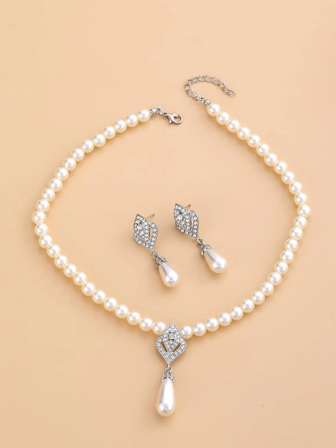 Pearl Necklaces Earrings Set for Women Vintage Pearl Necklace Bracelet Earrings Set Pearl Drop Earrings Pearl Necklace Set Wedding Prom Jewelry Present