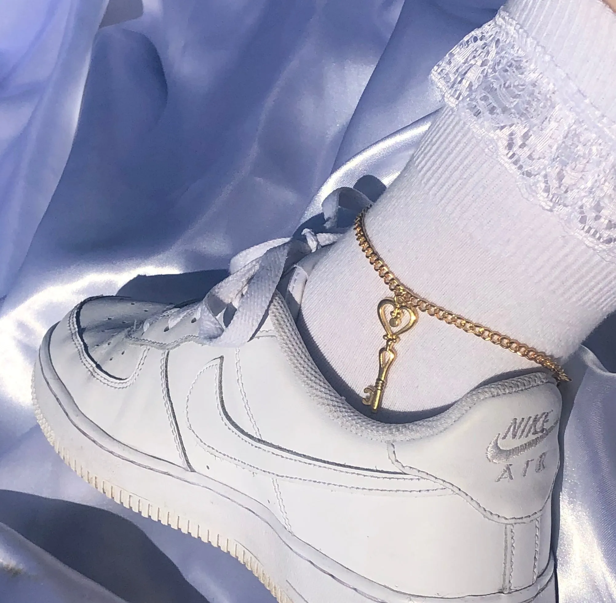 Pendant anklets
