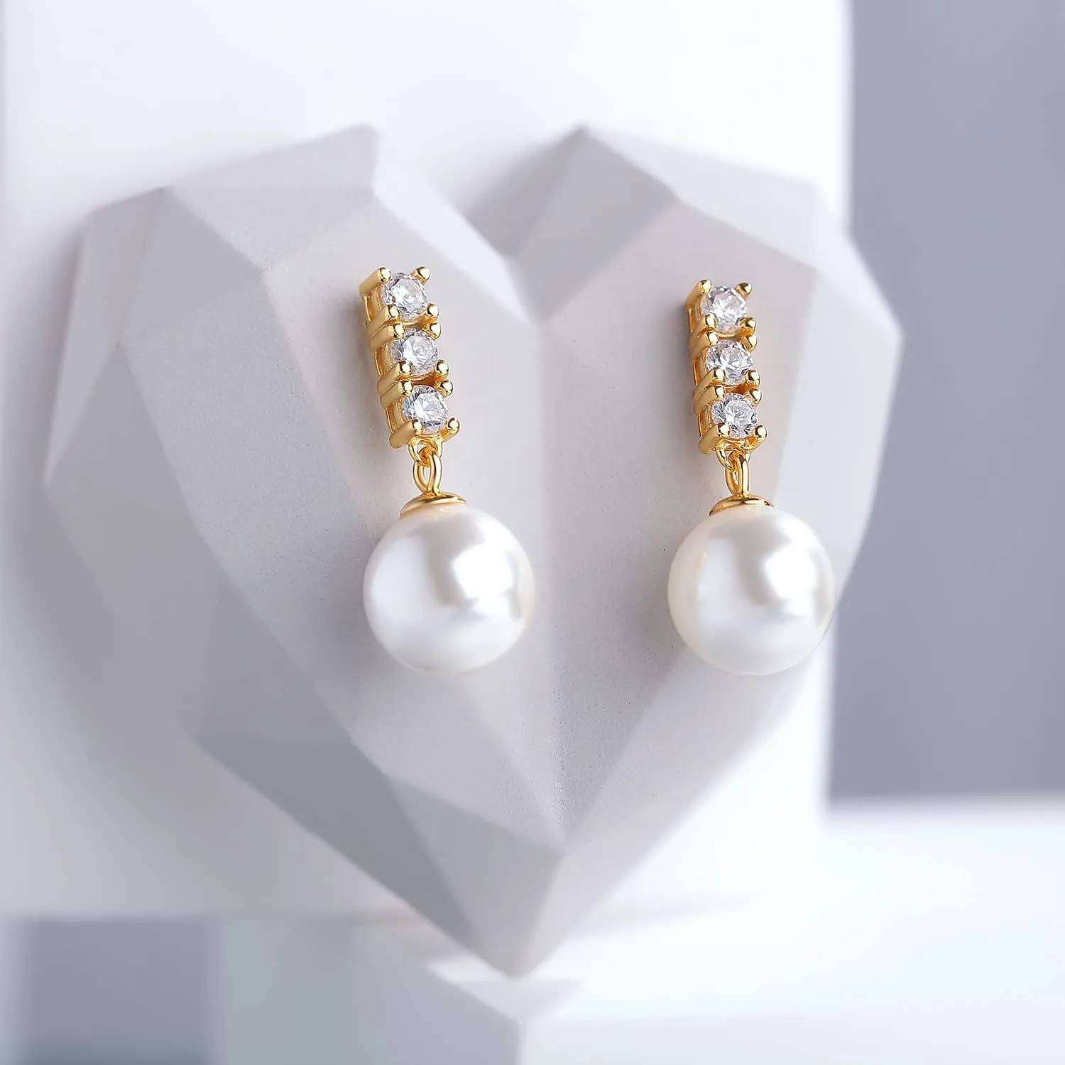 Platinum-Plated Pearl Diamond Stud Earrings for Women 925 Sterling Silver Cubic Zirconia Pearl Dangle Earrings 10MM Pearl Jewelry for Women