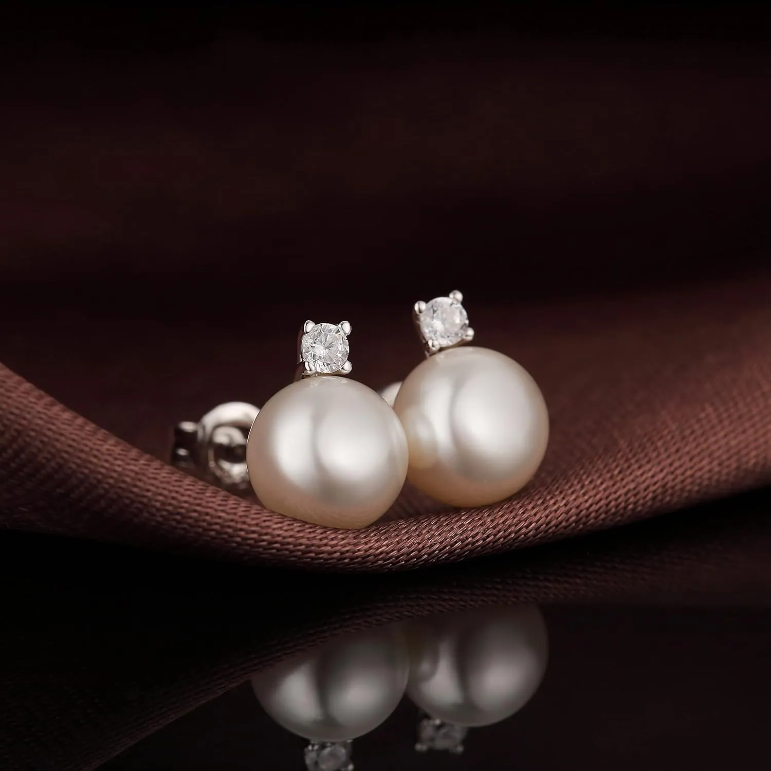 Platinum-Plated Pearl Diamond Stud Earrings for Women 925 Sterling Silver Small Cubic Zirconia Pearl Earrings 8MM Pearl Jewelry for Women