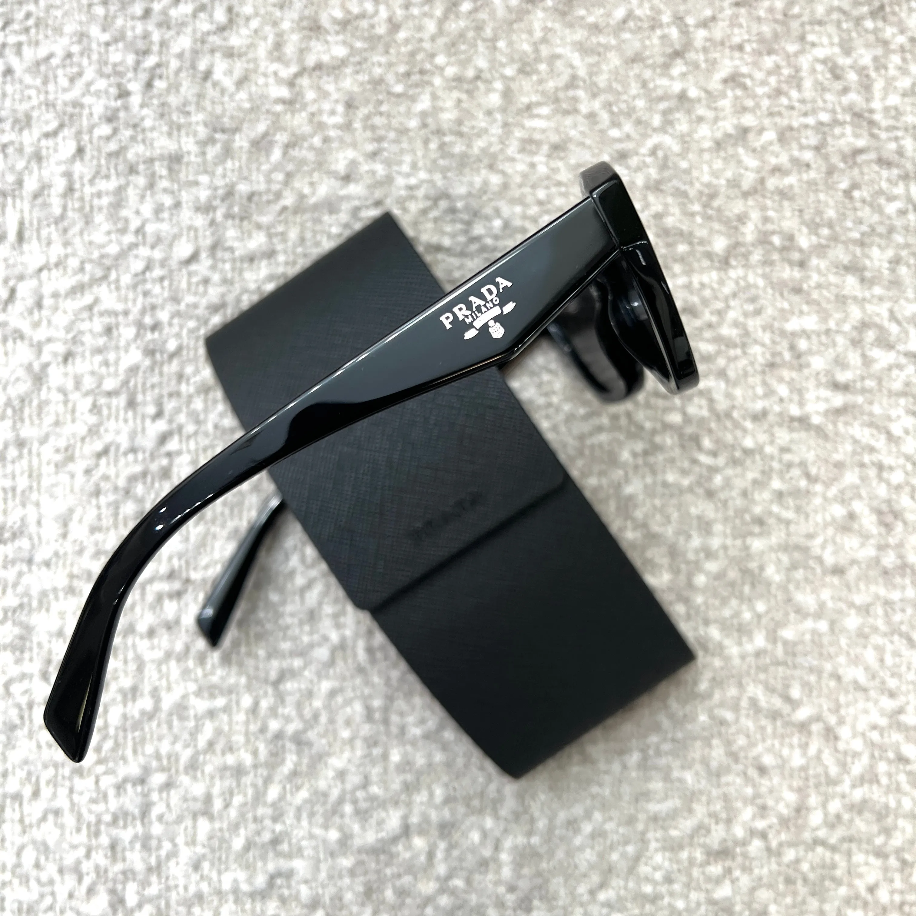 PRADA PRA02S Sunglasses, Black