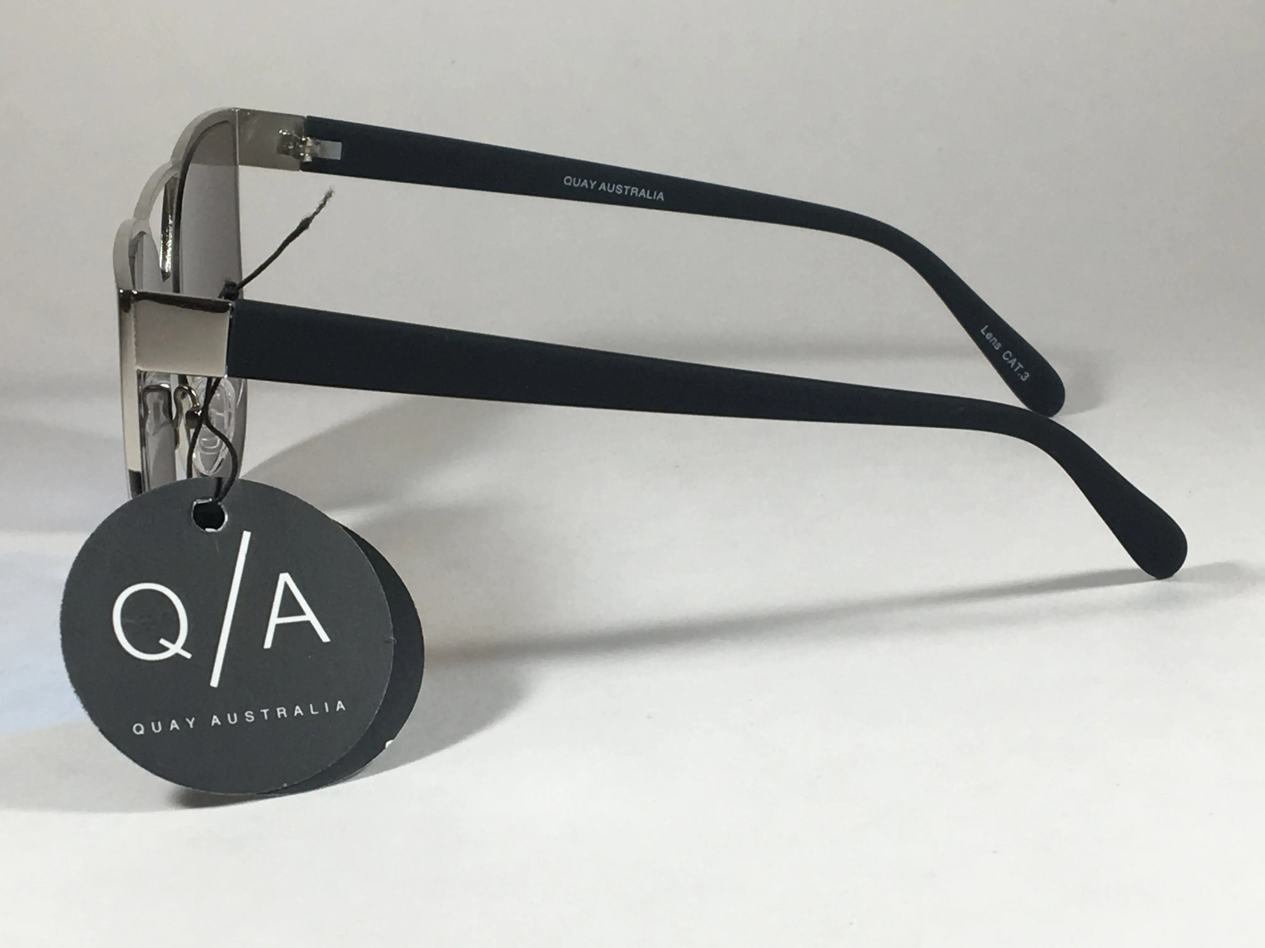 Quay Sorority Princess Sunglasses Large Cat Eye Silver Metal Blue Mirror Lens QW000162 SLV BLUE