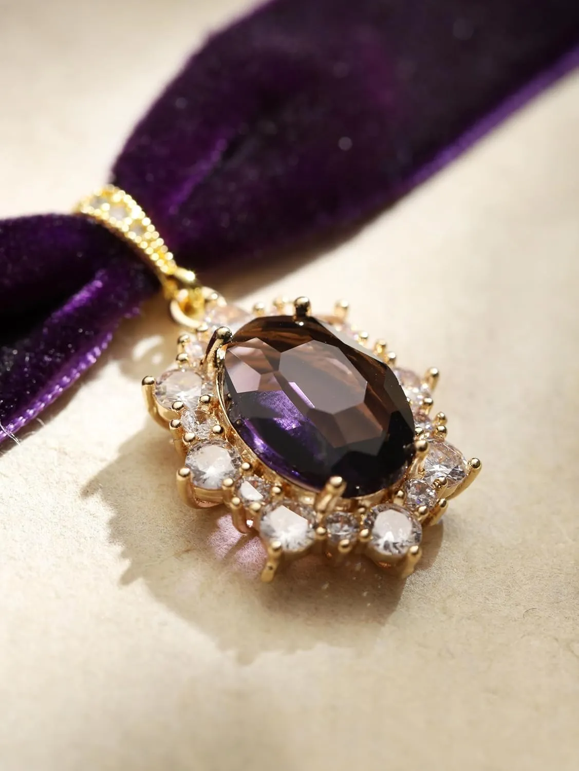 Sacina Rhinestone Victorian Choker, Velvet Chocker, Gothic Goth Choker, Vintage Necklace, Halloween Christmas Jewelry Gifts for Women
