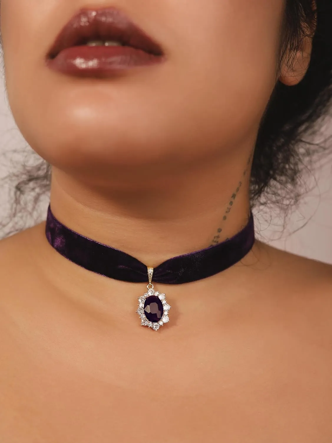 Sacina Rhinestone Victorian Choker, Velvet Chocker, Gothic Goth Choker, Vintage Necklace, Halloween Christmas Jewelry Gifts for Women