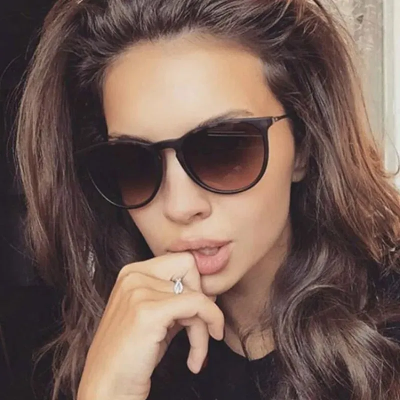 Small Frame Circular Shape Outwear Sunglasses