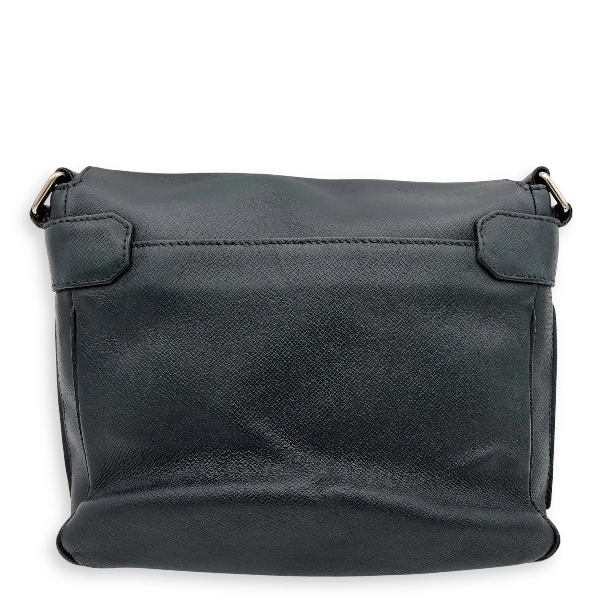 Taiga Messenger Black in Calfskin, Silver hardware