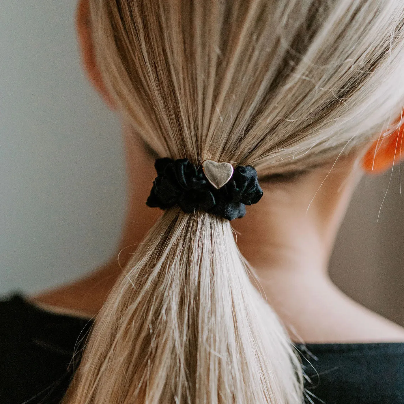 The BEE Black Set of Hair Bands