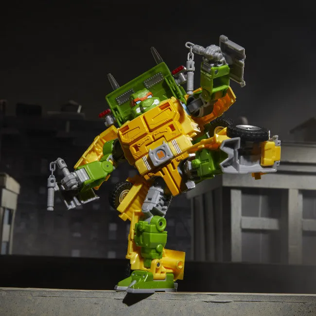 TRANSFORMERS COLLABORATIVE TMNT X TRANSFORMERS PARTY WALLOP AF