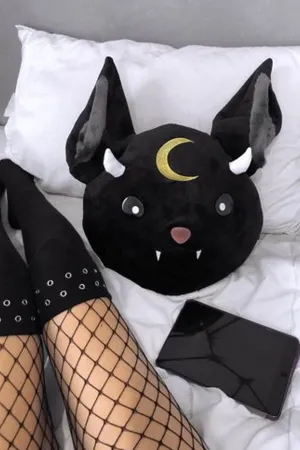 Vampir Cushion