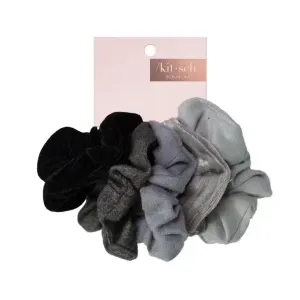 VELVET SCRUNCHIES