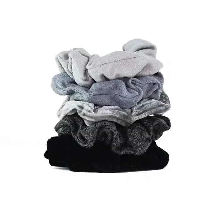 VELVET SCRUNCHIES